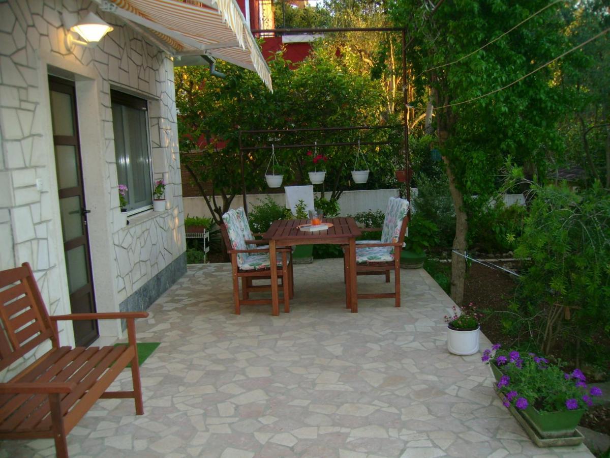 Apartmani A1 Marina, Okrug Gornji 特罗吉尔 外观 照片