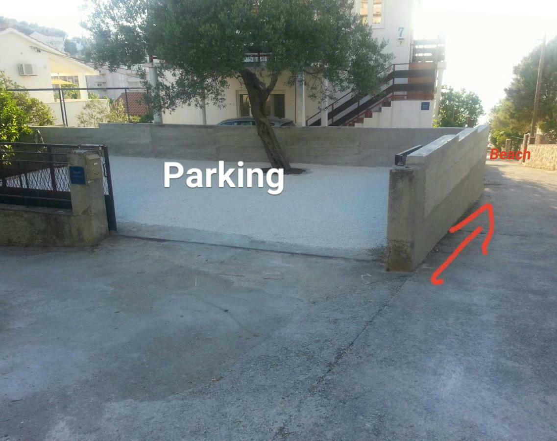 Apartmani A1 Marina, Okrug Gornji 特罗吉尔 外观 照片